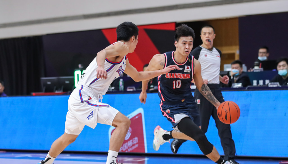 开云-里程碑夜洛杉矶湖人官宣签约；CBA季后赛今晚刷纪录；引发热议；医务组通报恢复的简单介绍